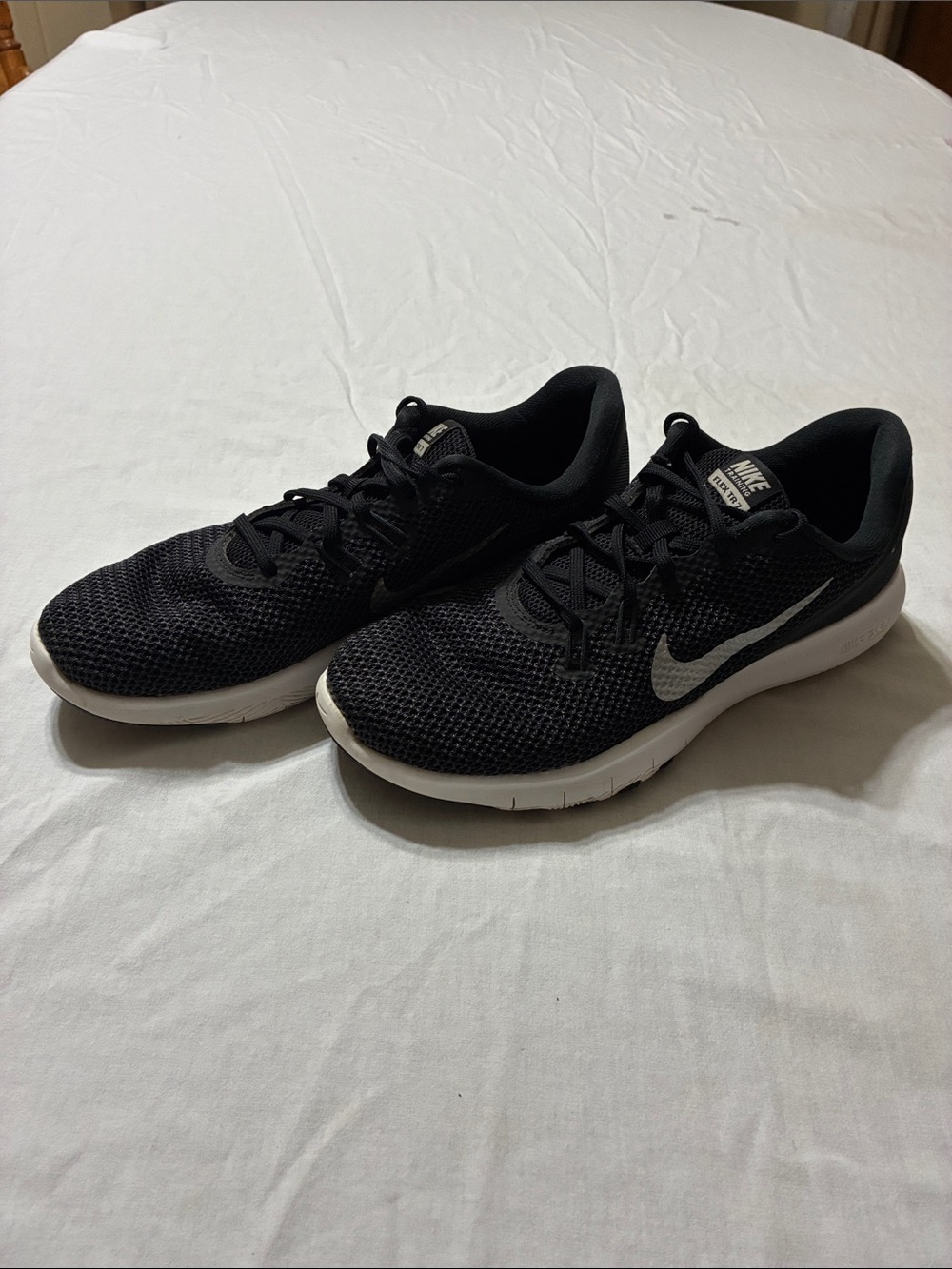 Women’s  Nike Flex Trainer 7 Sneaker Shoes (Black/White)
